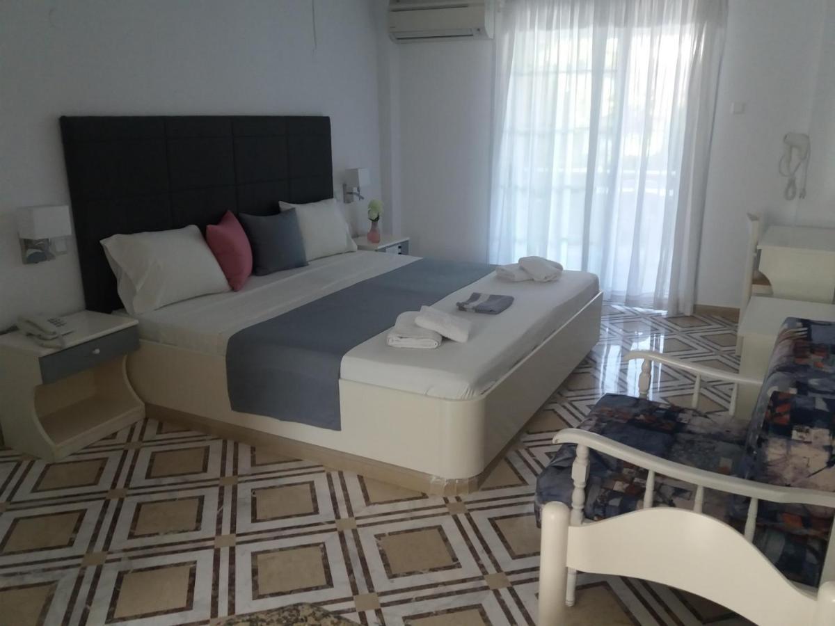 Pegasus Hotel Hanioti Esterno foto